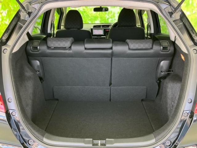 フィット 13G・Fパッケージファインエディション 純正 SDナビ/Bluetooth接続/ETC/EBD付ABS/横滑り防止装置/アイドリングストップ/バックモニター/フルセグTV/DVD/エンジンスタートボタン/キーレスエントリー/オートエアコン(8枚目)