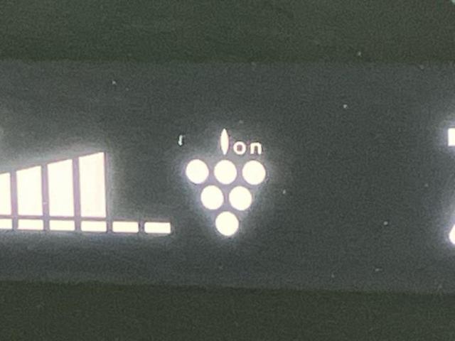 フィット 13G・Fパッケージファインエディション 純正 SDナビ/Bluetooth接続/ETC/EBD付ABS/横滑り防止装置/アイドリングストップ/バックモニター/フルセグTV/DVD/エンジンスタートボタン/キーレスエントリー/オートエアコン(39枚目)