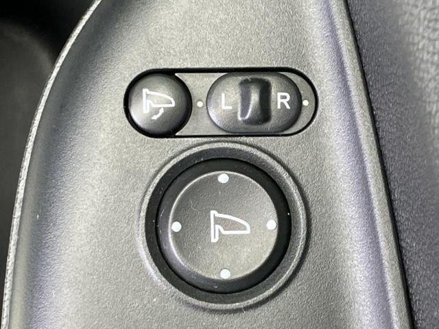 フィット 13G・Fパッケージファインエディション 純正 SDナビ/Bluetooth接続/ETC/EBD付ABS/横滑り防止装置/アイドリングストップ/バックモニター/フルセグTV/DVD/エンジンスタートボタン/キーレスエントリー/オートエアコン(48枚目)