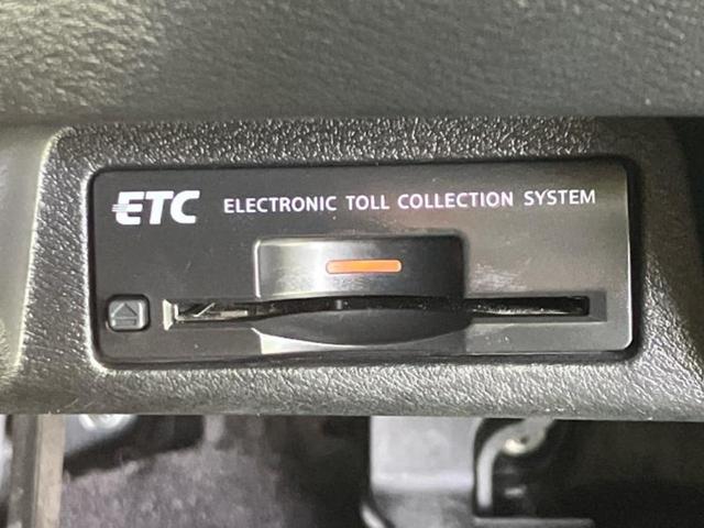 スカイライン ３５０ＧＴハイブリッドタイプＰ　新品タイヤ／純正　ナビ／衝突安全装置／シートヒーター　前席／アラウンドビューモニター／車線逸脱防止支援システム／シート　フルレザー／ドライブレコーダー　社外／ヘッドランプ　ＬＥＤ／ＵＳＢジャック（18枚目）