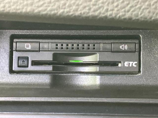 ハリアー プレミアム 純正エアロ/純正 9インチ SDナビ/車線逸脱防止支援システム/シート ハーフレザー/電動バックドア/ヘッドランプ LED/Bluetooth接続/ETC/クルーズコントロール/フルセグTV(18枚目)