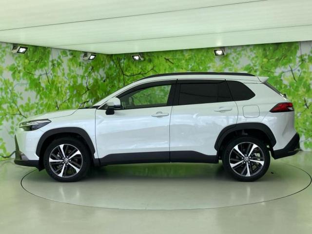 カローラクロス ハイブリッドZ ディスプレイオーディオ10.5インチ/トヨタセーフティセンス/シートヒーター 前席/パノラミックビューモニター/車線逸脱防止支援システム/シート ハーフレザー/電動バックドア 衝突被害軽減システム(2枚目)