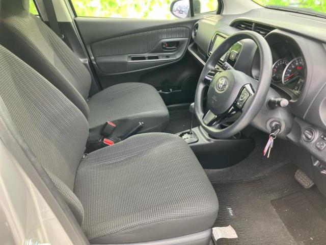 ヴィッツ F 新品タイヤ/純正 SDナビ/ドライブレコーダー 純正/ヘッドランプ LED/Bluetooth接続/ETC/ABS/横滑り防止装置/アイドリングストップ/バックモニター/ワンセグTV バックカメラ(5枚目)