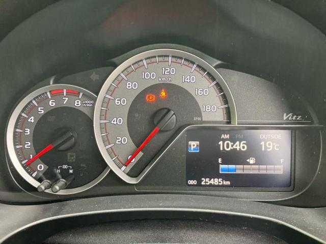 ヴィッツ F 新品タイヤ/純正 SDナビ/ドライブレコーダー 純正/ヘッドランプ LED/Bluetooth接続/ETC/ABS/横滑り防止装置/アイドリングストップ/バックモニター/ワンセグTV バックカメラ(12枚目)