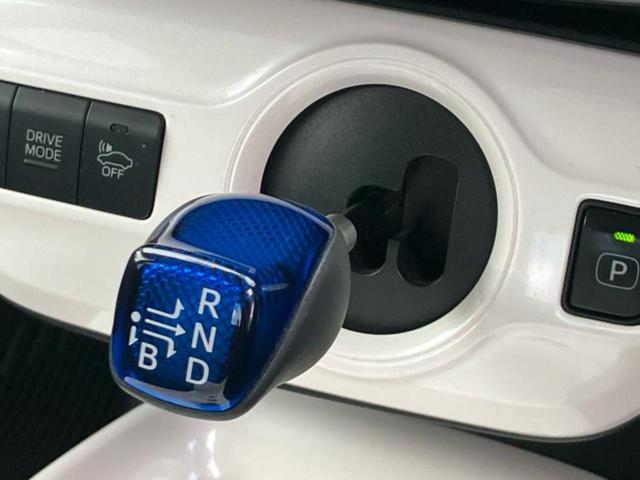 プリウス Ａ　新品タイヤ／純正　９インチ　ＳＤナビ／衝突安全装置／車線逸脱防止支援システム／ドライブレコーダー　社外／ヘッドランプ　ＬＥＤ／Ｂｌｕｅｔｏｏｔｈ接続／ＥＴＣ／ＥＢＤ付ＡＢＳ／横滑り防止装置　ＤＶＤ再生（17枚目）