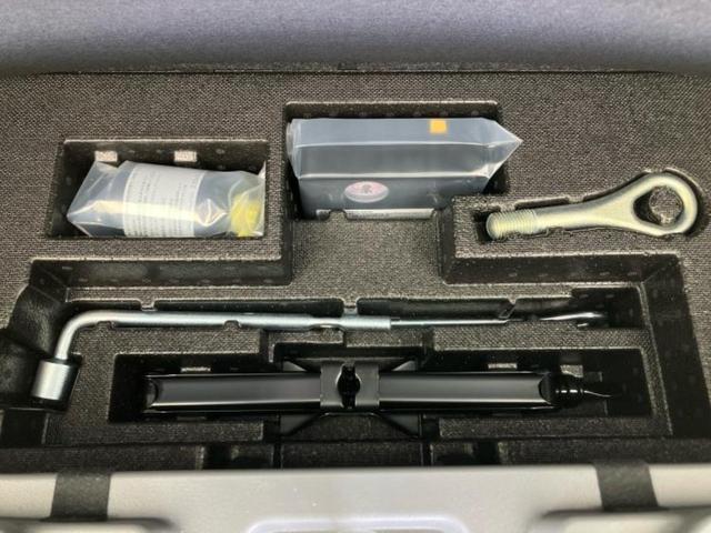 タフト X 保証書/スマートアシスト(トヨタ・ダイハツ)/車線逸脱防止支援システム/EBD付ABS/アイドリングストップ/禁煙車/エアバッグ サイド/エンジンスタートボタン/キーフリーシステム/オートエアコン(24枚目)