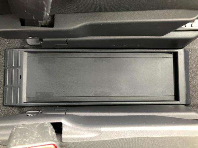 タンク カスタムＧ－Ｔ　純正　メモリーナビ／衝突安全装置／両側電動スライドドア／シートヒーター　前席／車線逸脱防止支援システム／ヘッドランプ　ＬＥＤ／Ｂｌｕｅｔｏｏｔｈ接続／ＥＴＣ／ＥＢＤ付ＡＢＳ／横滑り防止装置　ＤＶＤ再生（33枚目）