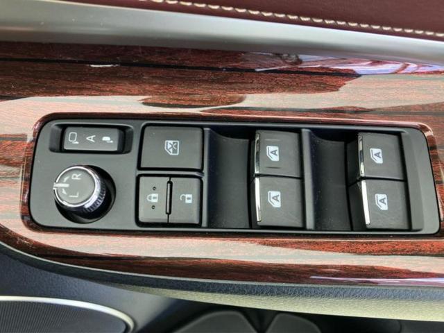 ハリアー プレミアム　新品タイヤ／サンルーフ／社外エアロ／純正　９インチ　ＳＤナビ／車線逸脱防止支援システム／シート　ハーフレザー／電動バックドア／ヘッドランプ　ＬＥＤ／Ｂｌｕｅｔｏｏｔｈ接続／ＥＴＣ　バックカメラ（18枚目）