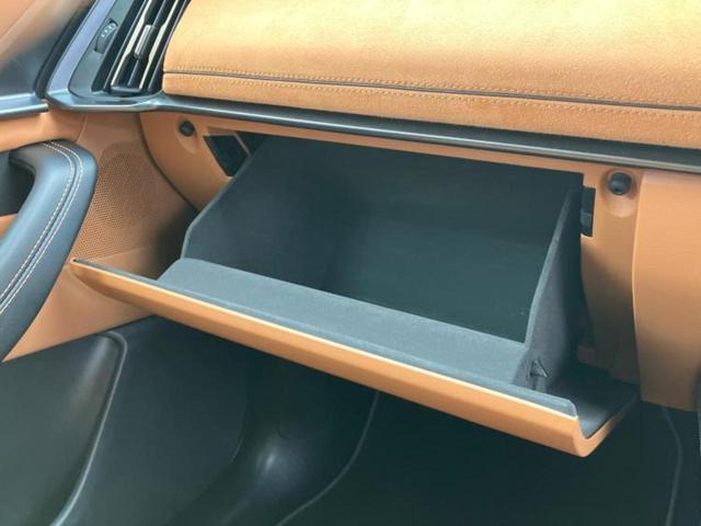 ＣＸ－６０ ４ＷＤ　ＸＤハイブリッドプレミアムスポーツ　サンルーフ／ＢＯＳＥ／純正　１１．６インチ　ＳＤナビ／衝突安全装置／シートエアコン／全方位モニター／車線逸脱防止支援システム／シート　ハーフレザー／電動バックドア／Ｂｌｕｅｔｏｏｔｈ接続／ＥＴＣ（32枚目）