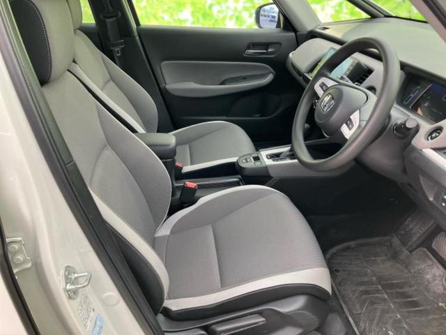 フィット ｅＨＥＶクロスター　保証書／純正　９インチ　ＳＤナビ／ホンダセンシング／車線逸脱防止支援システム／ヘッドランプ　ＬＥＤ／Ｂｌｕｅｔｏｏｔｈ接続／ＥＴＣ／ＥＢＤ付ＡＢＳ／横滑り防止装置／アイドリングストップ　バックカメラ（5枚目）