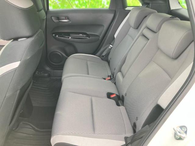 フィット ｅＨＥＶクロスター　保証書／純正　９インチ　ＳＤナビ／ホンダセンシング／車線逸脱防止支援システム／ヘッドランプ　ＬＥＤ／Ｂｌｕｅｔｏｏｔｈ接続／ＥＴＣ／ＥＢＤ付ＡＢＳ／横滑り防止装置／アイドリングストップ　バックカメラ（7枚目）