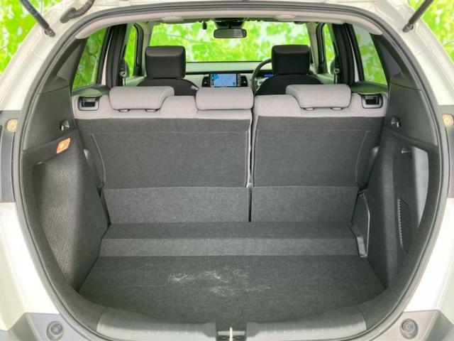 フィット ｅＨＥＶクロスター　保証書／純正　９インチ　ＳＤナビ／ホンダセンシング／車線逸脱防止支援システム／ヘッドランプ　ＬＥＤ／Ｂｌｕｅｔｏｏｔｈ接続／ＥＴＣ／ＥＢＤ付ＡＢＳ／横滑り防止装置／アイドリングストップ　バックカメラ（8枚目）