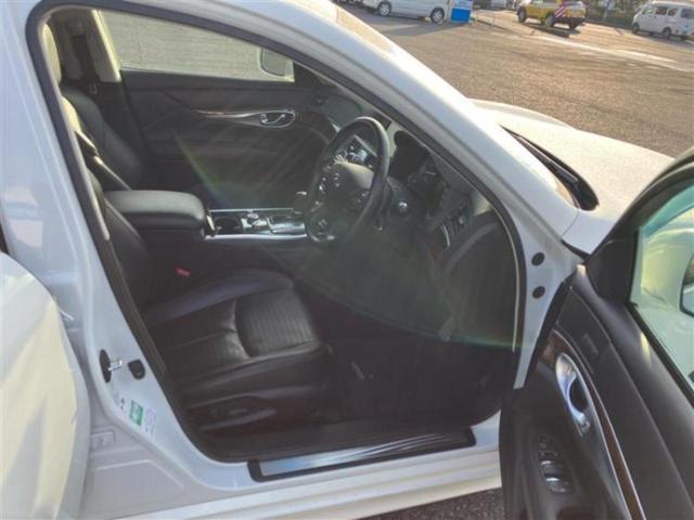 フーガ 370GTタイプS サンルーフ/純正 HDDナビ/シートヒーター 前席/車線逸脱防止支援システム/シート 合皮/ヘッドランプ HID/ETC/クルーズコントロール/バックモニター/フルセグTV/DVD ローダウン(5枚目)