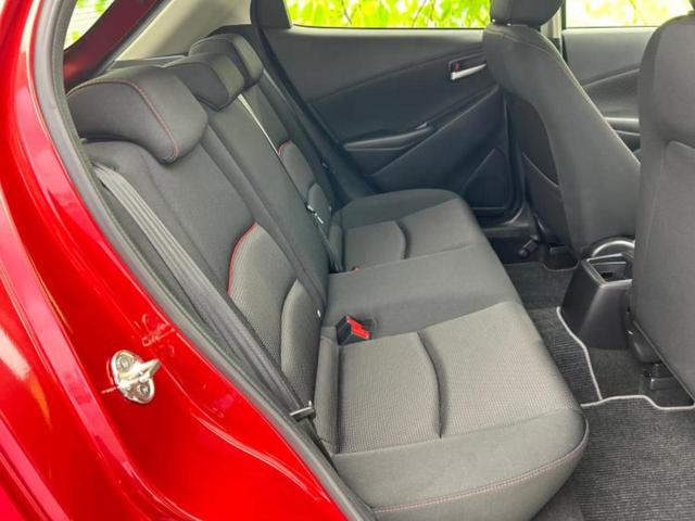 ＭＡＺＤＡ２ １５Ｓブラックトーンエディション　保証書／ディスプレイオーディオ／衝突安全装置／３６０°ビューモニター／車線逸脱防止支援システム／ドライブレコーダー　純正／ヘッドランプ　ＬＥＤ／ＵＳＢジャック／Ｂｌｕｅｔｏｏｔｈ接続／ＥＴＣ　ドラレコ（5枚目）