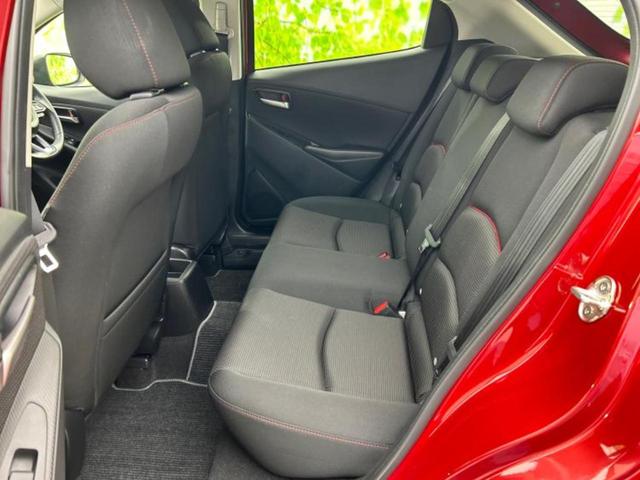 ＭＡＺＤＡ２ １５Ｓブラックトーンエディション　保証書／ディスプレイオーディオ／衝突安全装置／３６０°ビューモニター／車線逸脱防止支援システム／ドライブレコーダー　純正／ヘッドランプ　ＬＥＤ／ＵＳＢジャック／Ｂｌｕｅｔｏｏｔｈ接続／ＥＴＣ　ドラレコ（7枚目）