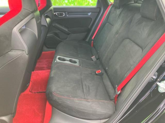 シビック タイプＲ　保証書／純正　９インチ　ナビ／ホンダセンシング／車線逸脱防止支援システム／ドライブレコーダー　前後／ヘッドランプ　ＬＥＤ／ＵＳＢジャック／Ｂｌｕｅｔｏｏｔｈ接続／ＥＴＣ／クルーズコントロール　ドラレコ（7枚目）