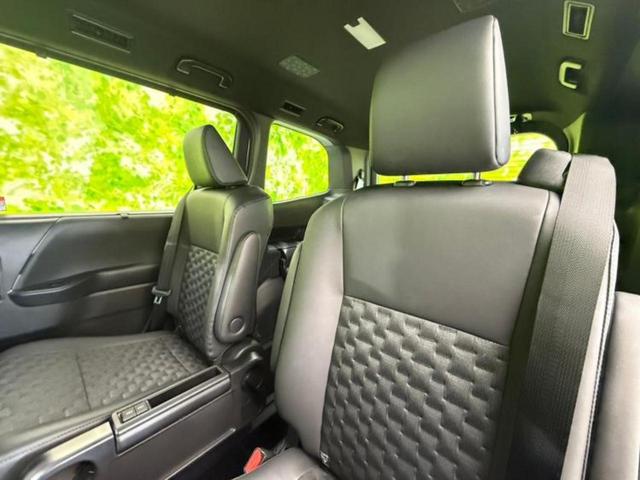 ヴォクシー Ｓ－Ｚ　★★★ディスプレイオーディオ１０．５インチ／トヨタセーフティセンス／両側電動スライドドア／シートヒーター　前席／車線逸脱防止支援システム／シート　ハーフレザー　衝突被害軽減システム　バックカメラ（6枚目）