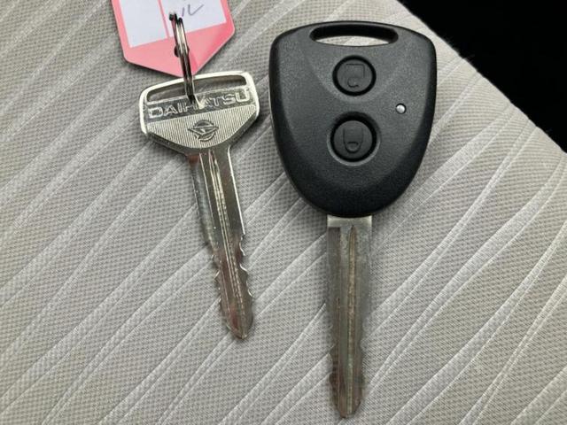 ミライース Ｌ　新品タイヤ／保証書／ＡＢＳ／アイドリングストップ／禁煙車／エアバッグ　運転席／エアバッグ　助手席／パワーウインドウ／キーレス／パワーステアリング／オートライト／マニュアルエアコン／セキュリティアラーム（30枚目）