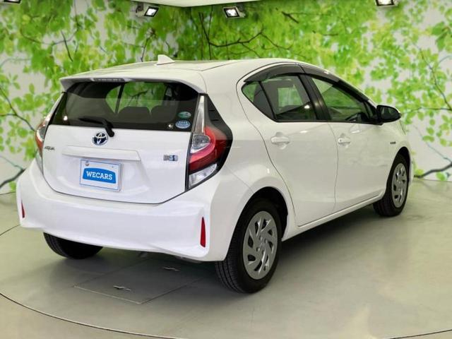 アクア Ｌ　社外　ＳＤナビ／Ｂｌｕｅｔｏｏｔｈ接続／ＥＴＣ／ＡＢＳ／横滑り防止装置／エアバッグ　運転席／エアバッグ　助手席／衝突安全ボディ／パワーウインドウ／キーレスエントリー／オートエアコン／パワーステアリング（3枚目）