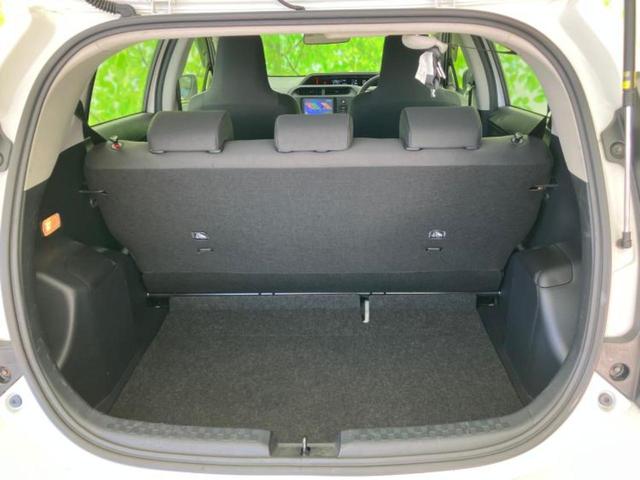 アクア Ｌ　社外　ＳＤナビ／Ｂｌｕｅｔｏｏｔｈ接続／ＥＴＣ／ＡＢＳ／横滑り防止装置／エアバッグ　運転席／エアバッグ　助手席／衝突安全ボディ／パワーウインドウ／キーレスエントリー／オートエアコン／パワーステアリング（8枚目）