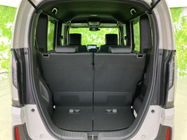 Ｎ－ＢＯＸカスタム ４ＷＤターボコーディネートスタイルモノトーン　純正　８インチ　メモリーナビ／ホンダセンシング／両側電動スライドドア／シートヒーター　前席／車線逸脱防止支援システム／ヘッドランプ　ＬＥＤ／Ｂｌｕｅｔｏｏｔｈ接続／ＥＴＣ／バックモニター　ターボ（8枚目）