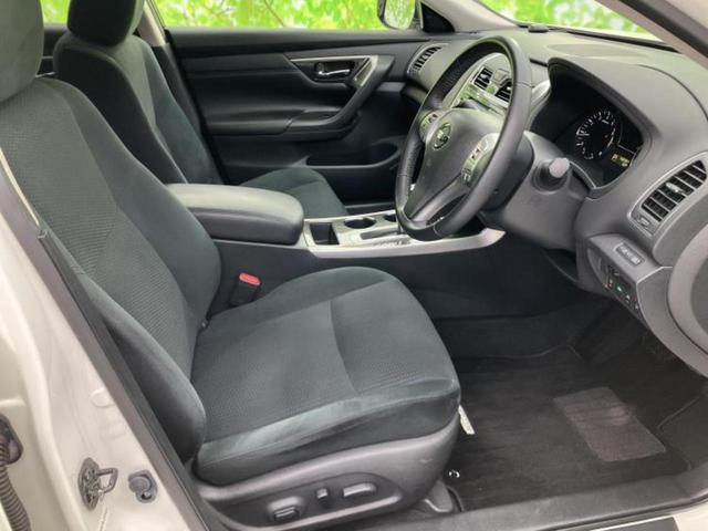 ティアナ ＸＬナビＡＶＭパッケージ　純正　ＳＤナビ／衝突安全装置／全方位モニター／ヘッドランプ　ＬＥＤ／ＵＳＢジャック／Ｂｌｕｅｔｏｏｔｈ接続／ＥＴＣ／横滑り防止装置／クルーズコントロール／バックモニター／フルセグＴＶ　全周囲カメラ（4枚目）