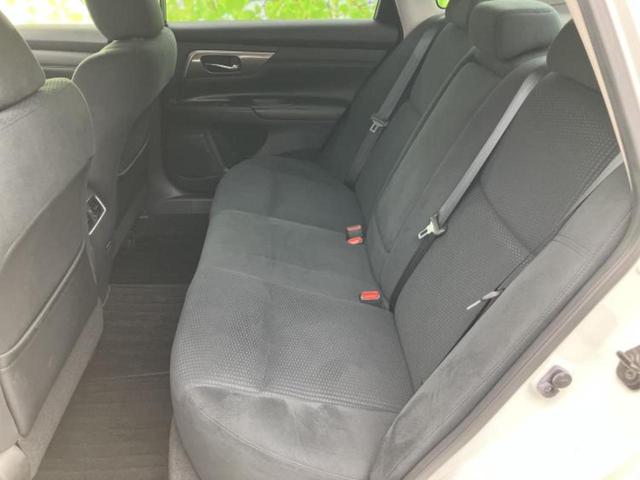 ティアナ ＸＬナビＡＶＭパッケージ　純正　ＳＤナビ／衝突安全装置／全方位モニター／ヘッドランプ　ＬＥＤ／ＵＳＢジャック／Ｂｌｕｅｔｏｏｔｈ接続／ＥＴＣ／横滑り防止装置／クルーズコントロール／バックモニター／フルセグＴＶ　全周囲カメラ（7枚目）