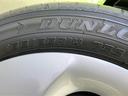 WECARSの展示場では実際に見て、触ってお車をお選びいただけます!知識の豊富な営業スタッフが様々なカーライフをご提案いたします!