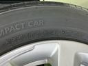 WECARSの展示場では実際に見て、触ってお車をお選びいただけます!知識の豊富な営業スタッフが様々なカーライフをご提案いたします!