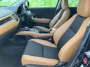 ヴェゼル ハイブリッドＺ・ホンダセンシング　純正　ＳＤナビ／ホンダセンシング／シートヒーター／車線逸脱防止支援システム／シート　ハーフレザー／ドライブレコーダー　純正／ヘッドランプ　ＬＥＤ／ＵＳＢジャック／Ｂｌｕｅｔｏｏｔｈ接続／ＥＴＣ（6枚目）
