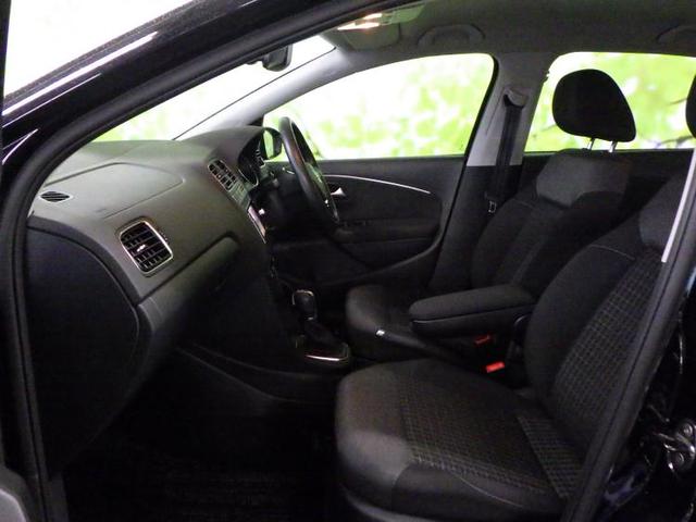 TSIコンフォートライン ワンオーナー 禁煙車 修復歴無 EBD付ABS 衝突被害軽減ブレーキ 横滑り防止装置 盗難防止装置 衝突安全ボディ ETC 純正7インチナビ 地上波デジタルチューナー TV Bluetooth接続(6枚目)