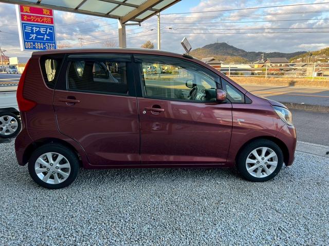 eKワゴン G ナビ フルセグテレビ CD DVD バックカメラ ETC 電動格納ミラー アイドリングストップ オートエアコン スマートキー プッシュスタート(4枚目)