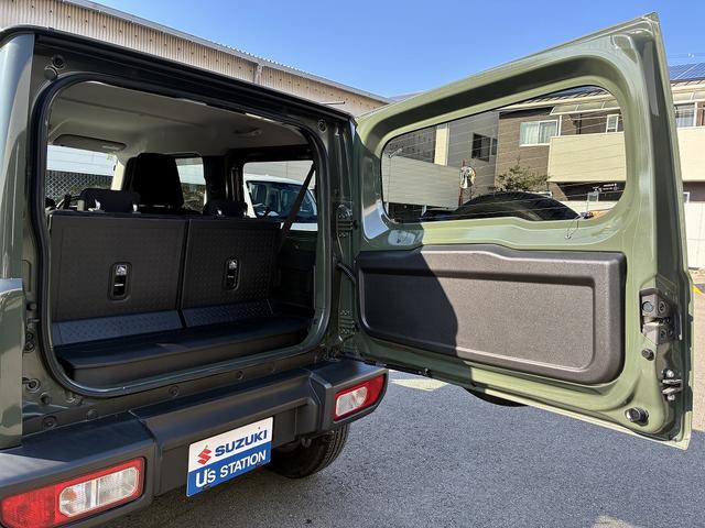 バックドアは横開きです（＊’ω’＊）