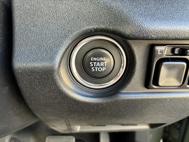 プッシュスタート式で、カギを鞄やポケットにいれたまま、エンジン始動可能♪