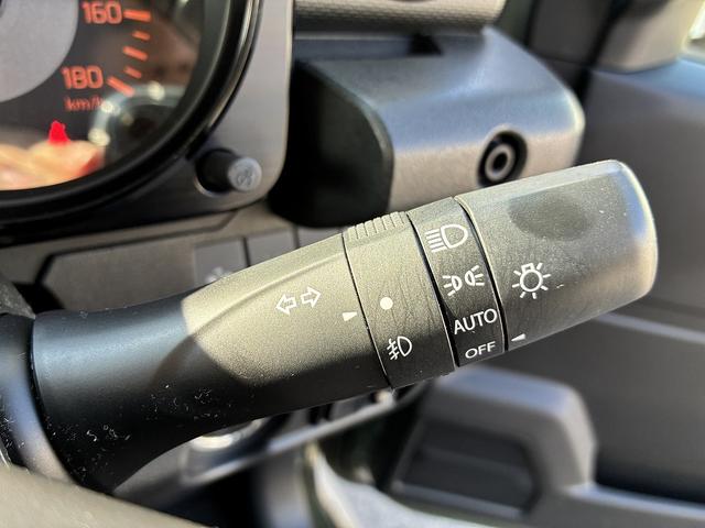 オートライトで、ヘッドライトの付け忘れ消し忘れがありません（＊’ω’＊）