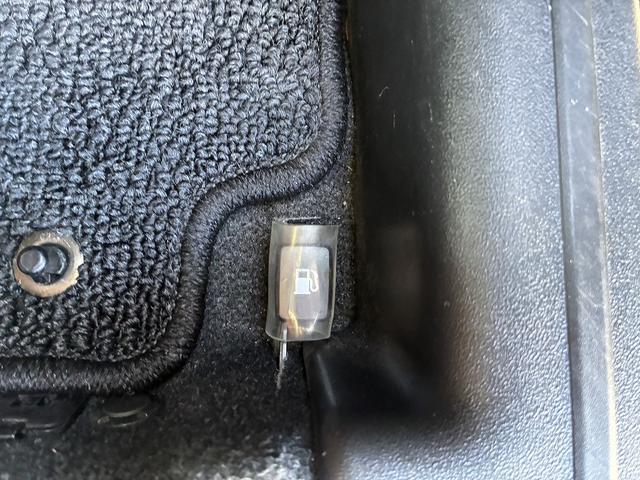 給油口レバー！