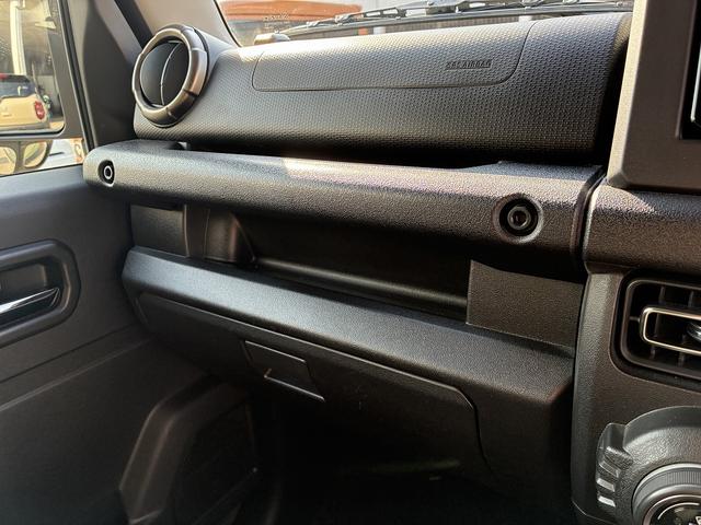 乗り降りにも便利なインパネデザイン！