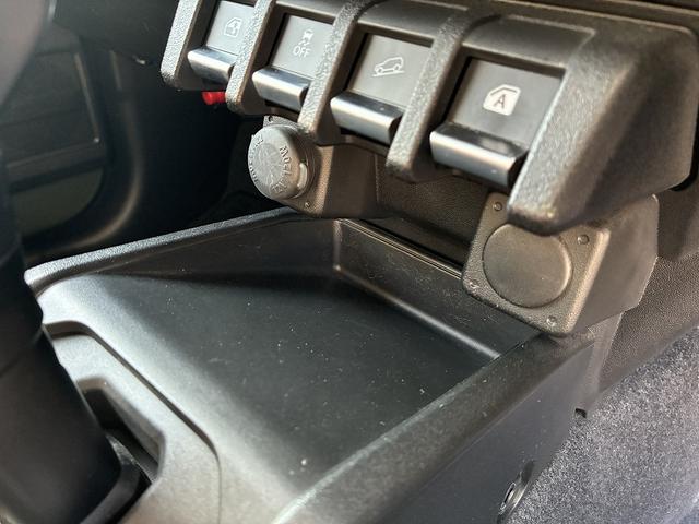 スマホ等を置いておくのにぴったり♪