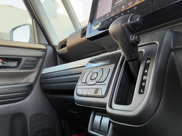 スペーシア ＨＹＢＲＩＤ　Ｇ　全方位モニタ付きナビ搭載♪　衝突軽減ブレーキ　後席両側スライドドア（42枚目）