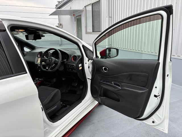 ノート Ｅパワーニスモ　全方位モニタ付きナビ♪　ドライブレコーダー　ＥＴＣ車載器　衝突軽減ブレーキ搭載（26枚目）