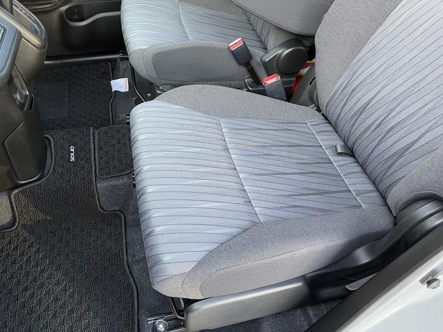 ソリオ Ｇ　２型　お手入れ楽々♪スターシルバーメタリック！　衝突軽減ブレーキ搭載　後席両側スライドドア（片側電動）　オーディオレス（65枚目）