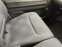 助手席シート下には