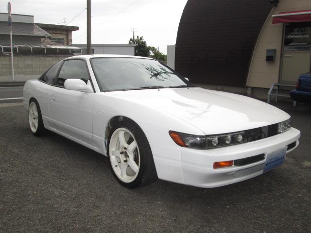 後期１８０ＳＸ　シルエイティ・ターボ５速・フルタップ車高調・機械式ＬＳＤ・社外アーム・バケットシート・追加メーター・１７ＡＷ・キーレス