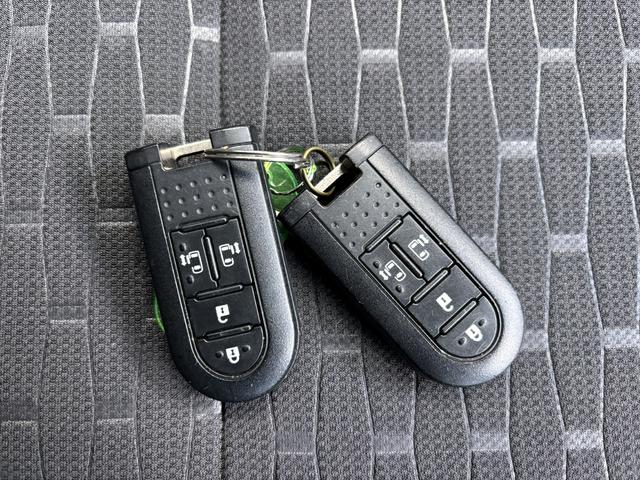 ピクシスメガ Ｇターボ　ＳＡＩＩＩ　ナビ　バックカメラ　ＥＴＣ　１４インチ外品アルミ≪新品≫　スマートキー　両側パワスラ　ターボ（22枚目）