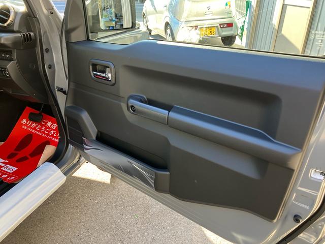 ジムニー XC 届出済未使用車 デュアルセンサーブレーキサポートII パートタイム4WD 高低二段切替式 AT カーテンエアバッグ シートヒーター プッシュスタート クルーズコントロール クリアランスソナー 純正AW(18枚目)
