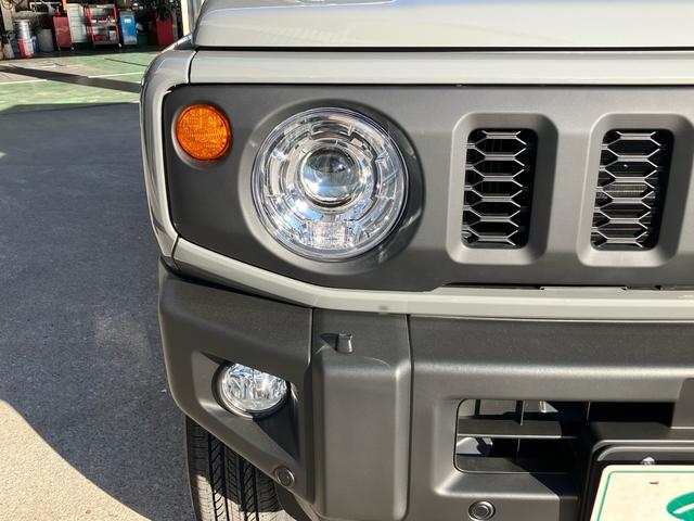 ジムニー XC 届出済未使用車 デュアルセンサーブレーキサポートII パートタイム4WD 高低二段切替式 AT カーテンエアバッグ シートヒーター プッシュスタート クルーズコントロール クリアランスソナー 純正AW(37枚目)