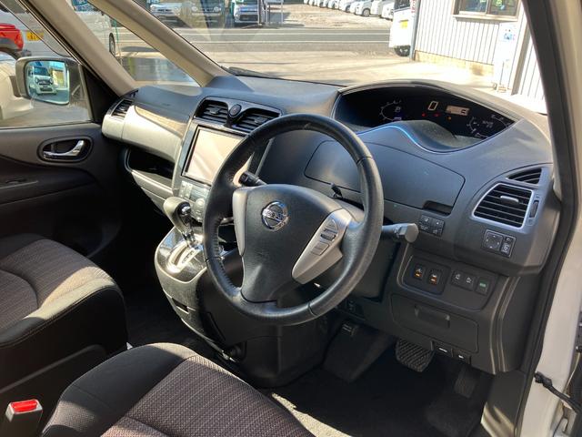 セレナ ハイウェイスターＧ　Ｓ－ＨＶアドバンスドセーフティ　８人　パノラミックビュー　アラウンドビューモニター　アルパインフリップダウンモニター　９インチナビ　フルセグＴＶ　Ｂｌｕｅｔｏｏｔｈ　両側パワースライドドア　クルーズコントロール　スマートキー　ＥＴＣ（30枚目）