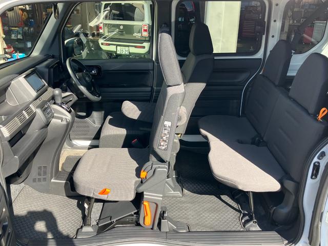 Ｎ－ＶＡＮ＋スタイル ファン　ナビ　バックモニター　ＥＴＣ　スマートキー　プッシュスタート　クルーズコントロール　両側スライドドア　充電用ＵＳＢジャック　電動格納式リモコンカラードドアミラー　フロントシートアームレスト（22枚目）