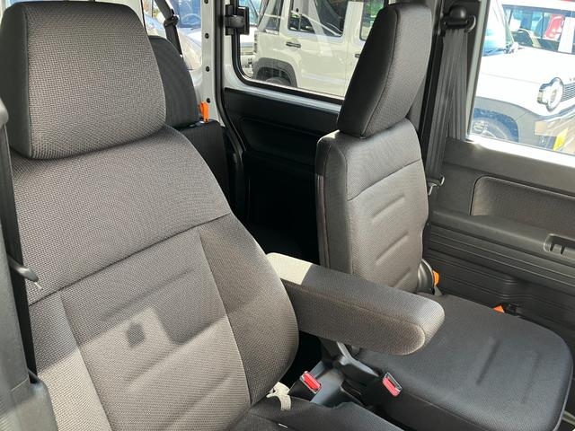 Ｎ－ＶＡＮ＋スタイル ファン　ナビ　バックモニター　ＥＴＣ　スマートキー　プッシュスタート　クルーズコントロール　両側スライドドア　充電用ＵＳＢジャック　電動格納式リモコンカラードドアミラー　フロントシートアームレスト（32枚目）