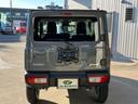 ジムニー XC 届出済未使用車 デュアルセンサーブレーキサポートII パートタイム4WD 高低二段切替式 AT カーテンエアバッグ シートヒーター プッシュスタート クルーズコントロール クリアランスソナー 純正AW(8枚目)
